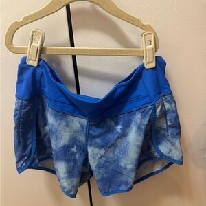 Lululemon Shorts – Blue Cloud – Size 6